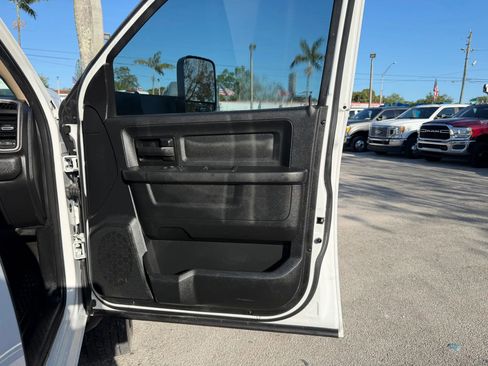 Used 2020 RAM 5500 Tradesman w/ Safety Group image 16