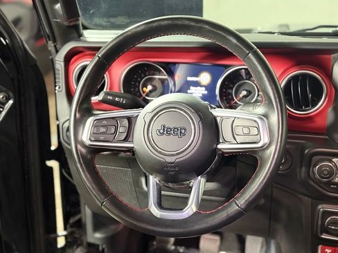 Used 2021 Jeep Gladiator Rubicon w/ Trailer Tow Package AWD/4WD image 12