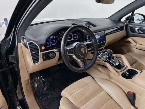 Used 2019 Porsche Cayenne AWD/4WD image 10