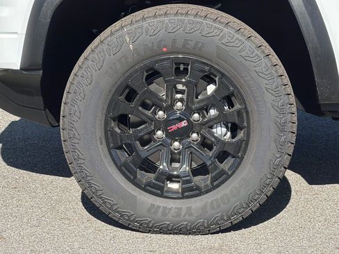 New 2026 GMC Canyon Elevation w/ Convenience Package AWD/4WD image 29