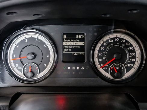 Used 2019 RAM 1500 Tradesman w/ Tradesman SXT Package RWD image 18