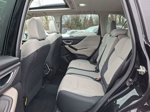 Used 2021 Subaru Forester Premium image 10