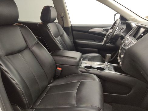 Used 2017 Nissan Pathfinder SL w/ SL Tech Package FWD image 21