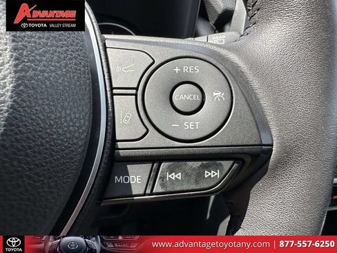 Used 2023 Toyota RAV4 XLE Premium AWD/4WD image 35