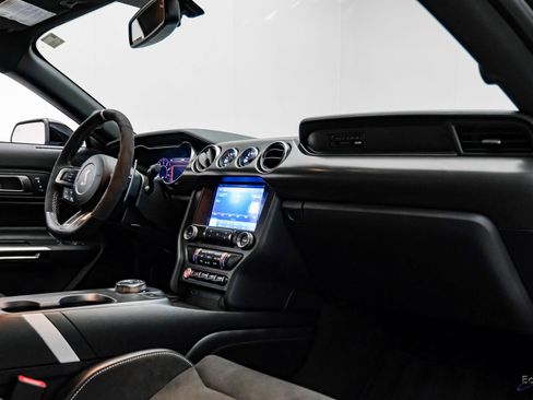 Used 2022 Ford Mustang Shelby GT500 w/ Technology Package image 36