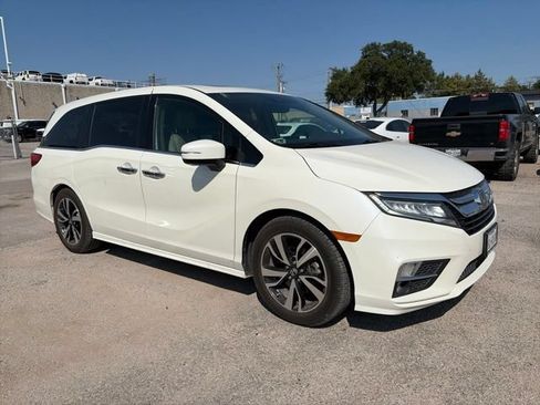 Used 2018 Honda Odyssey Elite image 1