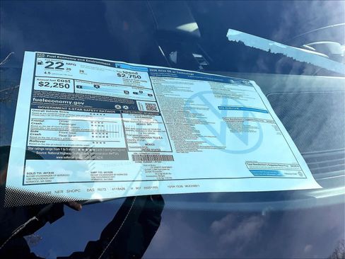 New 2026 Volkswagen Atlas SE image 18