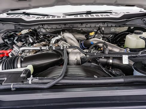 New 2025 Ford F250 Lariat w/ Lariat Ultimate Package image 25