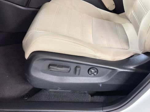 Certified 2022 Honda CR-V EX image 14