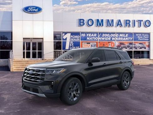 New 2026 Ford Explorer Active w/ Active Comfort Package AWD/4WD image 1