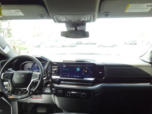 Used 2024 Chevrolet Silverado 1500 RST RWD image 23