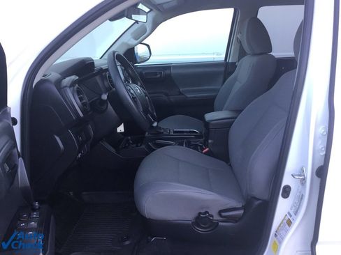 Used 2022 Toyota Tacoma SR image 28