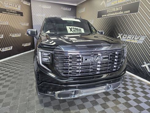 Used 2023 GMC Sierra 1500 Denali Ultimate AWD/4WD image 4