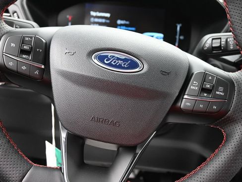 New 2026 Ford Escape ST-Line Select w/ Class II Trailer Tow Package AWD/4WD image 13