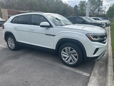 Used 2022 Volkswagen Atlas Cross Sport SE image 13