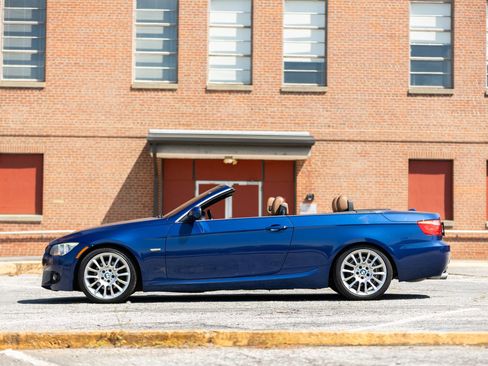 Used 2012 BMW 328i Convertible image 10