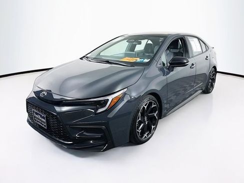 Used 2025 Toyota Corolla FX w/ Convenience Package image 5