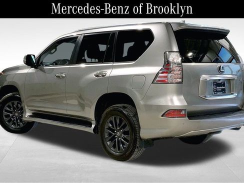 Used 2023 Lexus GX 460 Premium image 11
