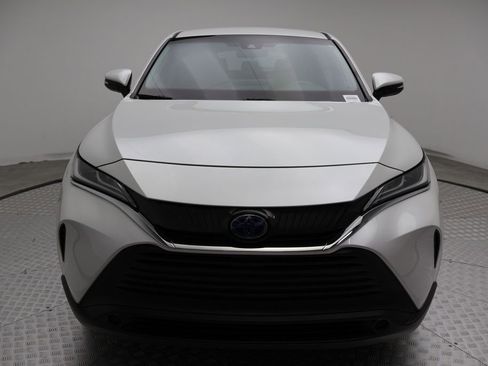 Certified 2023 Toyota Venza LE image 5