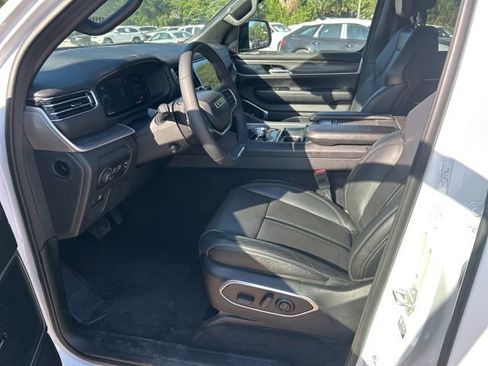 Used 2023 Jeep Wagoneer Series II image 5