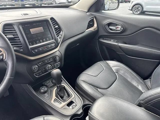 Used 2014 Jeep Cherokee Limited w/ Technology Group AWD/4WD image 11