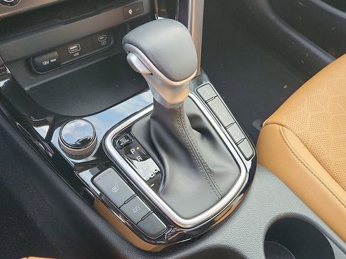 Certified 2024 Kia Seltos EX image 16