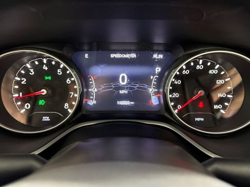 Used 2019 Jeep Compass Latitude w/ Popular Equipment Group FWD image 15