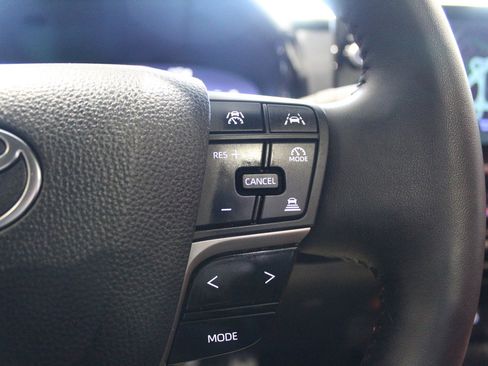 Used 2025 Toyota Camry XSE image 25