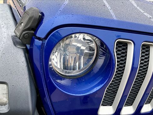 Used 2019 Jeep Wrangler Sport AWD/4WD image 26