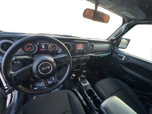 Used 2021 Jeep Wrangler Sport image 23