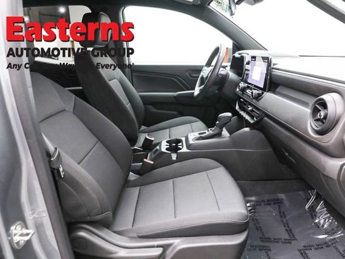 Used 2023 Chevrolet Colorado W/T image 22