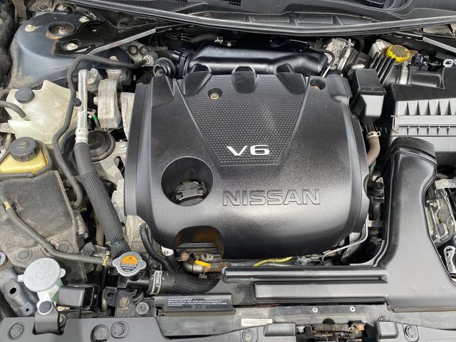 Used 2023 Nissan Maxima SR FWD image 23