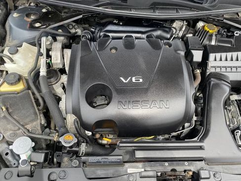 Used 2023 Nissan Maxima SR FWD image 23
