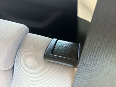 Used 2022 Honda HR-V LX image 21