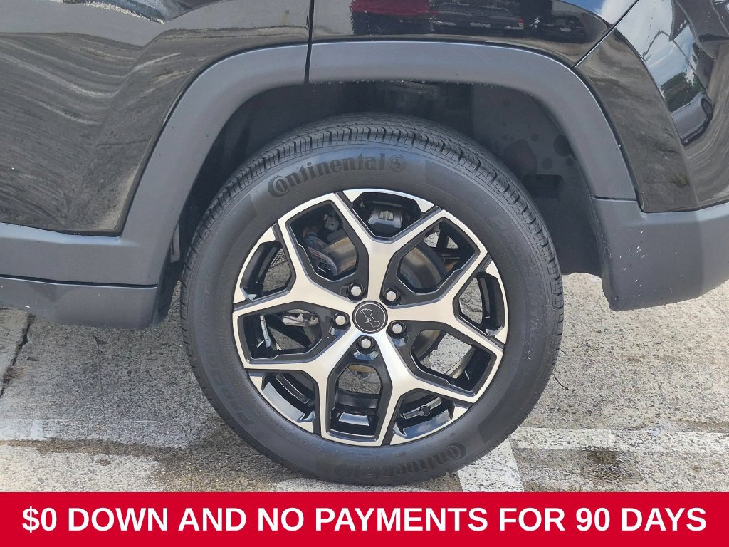 Used 2025 Jeep Compass Limited AWD/4WD image 32