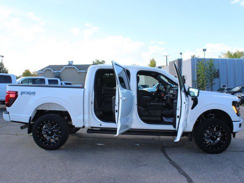 Used 2024 Ford F150 XLT w/ FX4 Off-Road Package image 18