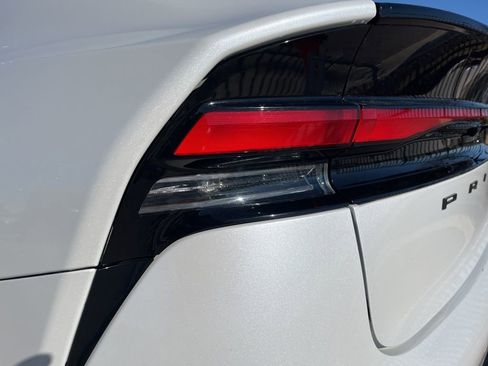 Used 2024 Toyota Prius XLE image 6