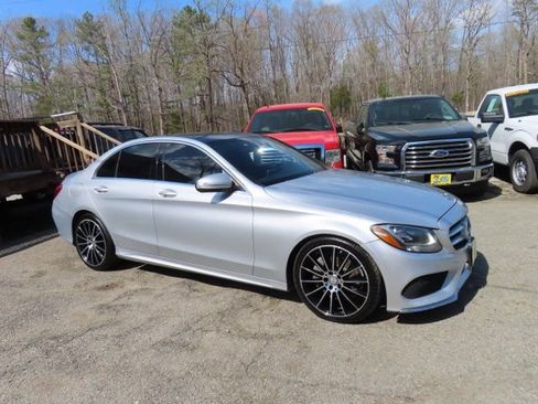 Used 2015 Mercedes-Benz C 300 Sedan image 5