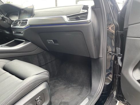 Used 2022 BMW X5 xDrive40i w/ Executive Package image 11