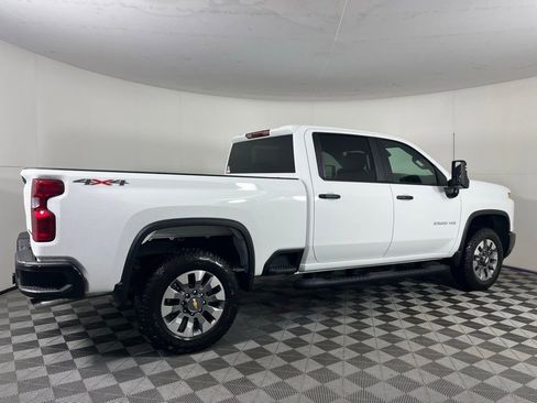 New 2026 Chevrolet Silverado 2500 Custom image 3