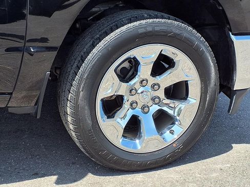 Used 2023 RAM 1500 Big Horn AWD/4WD image 9