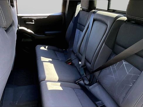 Used 2026 Nissan Frontier SV w/ SV Convenience Package RWD image 21