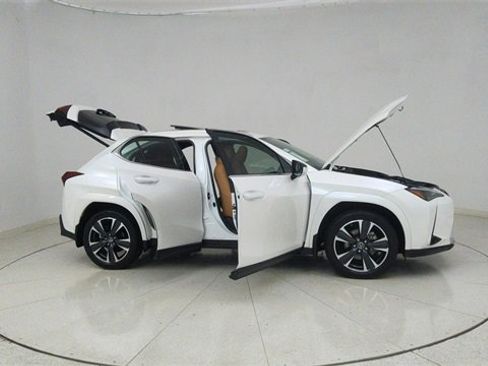 Used 2023 Lexus UX 250h AWD w/ Premium Package image 71