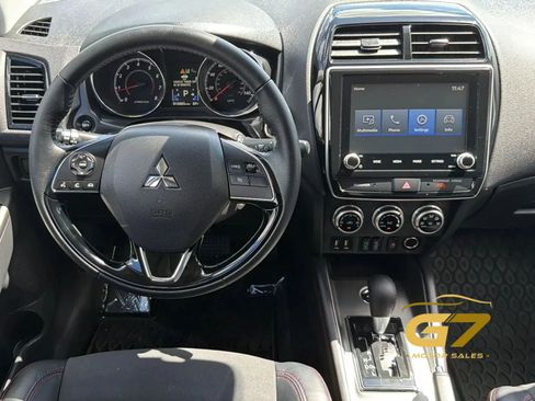 Used 2026 Mitsubishi Outlander Sport SE AWD/4WD image 9
