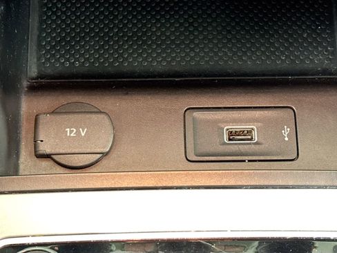 Used 2022 Volkswagen Passat 2.0T image 18