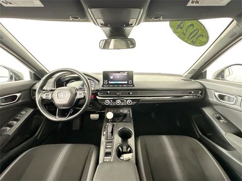 Used 2024 Honda Civic Sport image 3
