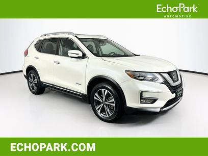 Used 2017 Nissan Rogue SL w/ SL HEV Premium Package