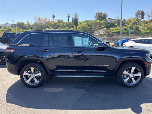Certified 2024 Jeep Grand Cherokee Limited w/ Luxury Tech Group II RWD image 11