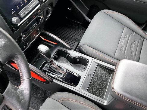 Used 2024 Nissan Frontier PRO-4X w/ Pro Convenience Package image 17