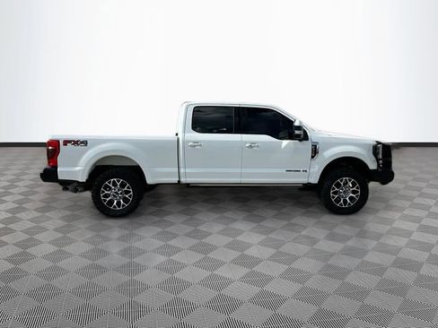 Used 2020 Ford F350 Lariat w/ Lariat Ultimate Package AWD/4WD image 4